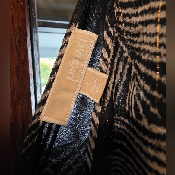 Michael Kors Black and White Leaf sleeveless jumpsuit with pockets - Picture 5 of 6